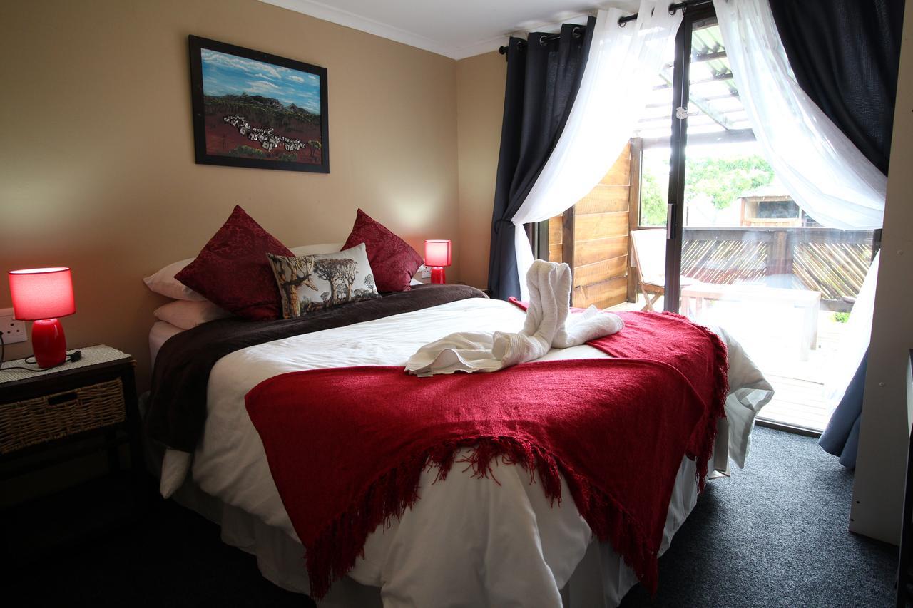 Mali Boutique Lodge & Tube 'N Axe Budget Accommodation 스톰스리비에르 외부 사진